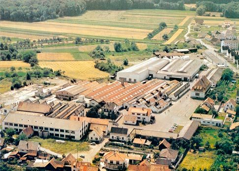 Vue aérienne des usines Baumlin à Wittisheim