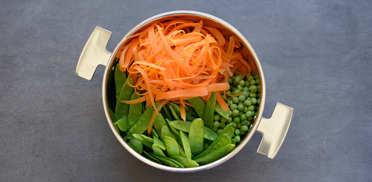 Cette cuisson douce de carottes haricots et petits pois a été réalisée dans la marmite de l'Ensemble Cuisson douce Baumstal