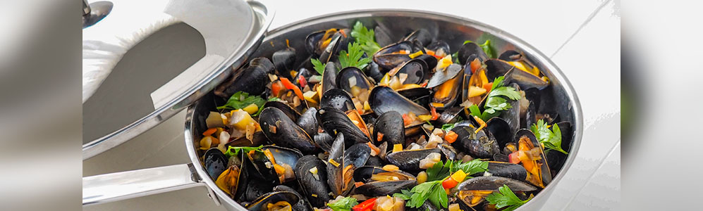 Recette de moules à la provençale dans le wok inox Baumstal