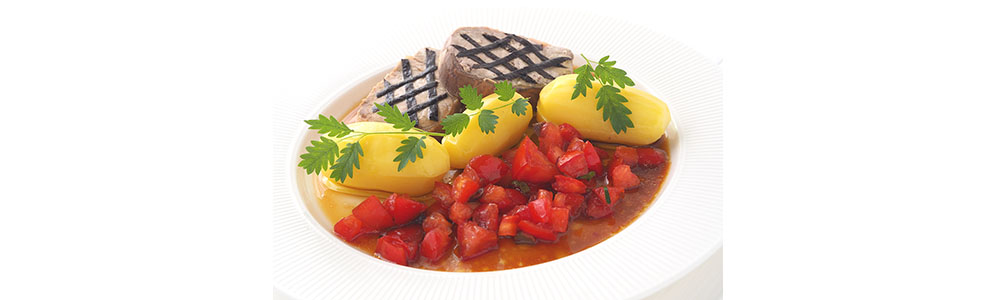 Recette réalisée avec l'Ensemble Cuisson Douce, le multicuiseur Baumstal. 3 étages pour 3 cuissons : tomates, thon et pommes de terre.
