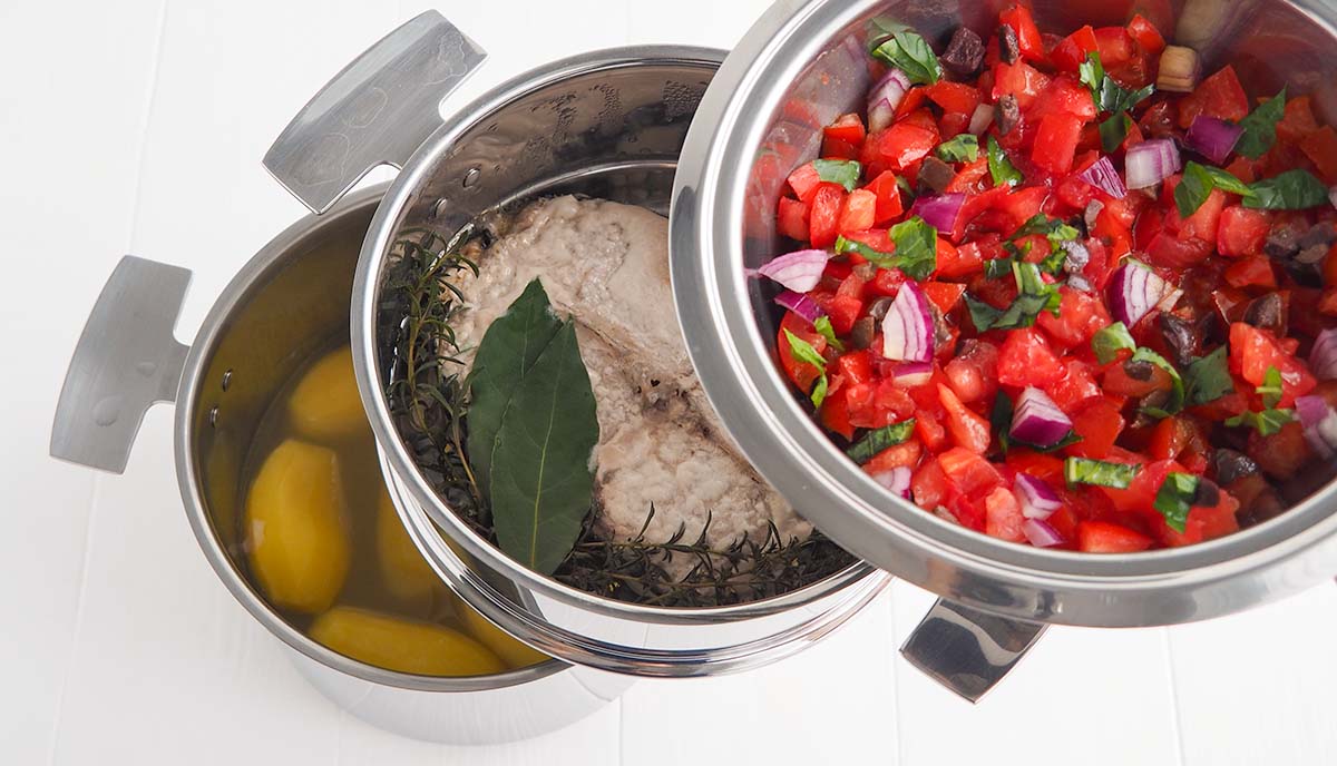 3 cuissons étagées pour cette recette de tartare de tomates au thon accompagné de pommes de terre