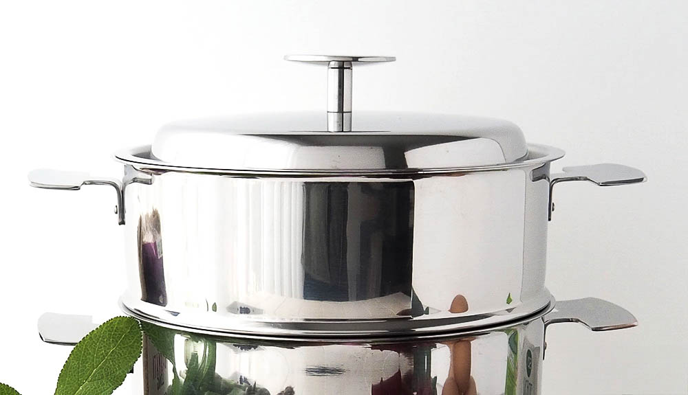 Ustensile de cuisson en inox 18/10 avec un polissage miroir